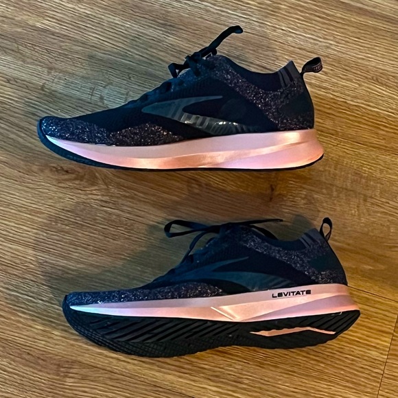 Brooks | Shoes | Brooks Levitate 4 Running Sneakers | Poshmark